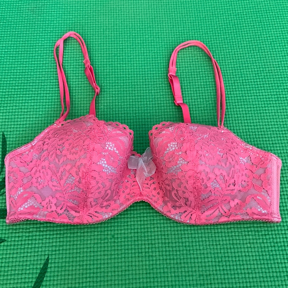 b.tempt’d pink lace bra